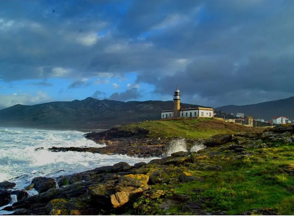 Faro en la Costa da Morte
